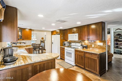 3640 60th St, Phoenix AZ 85018-6708 exterior