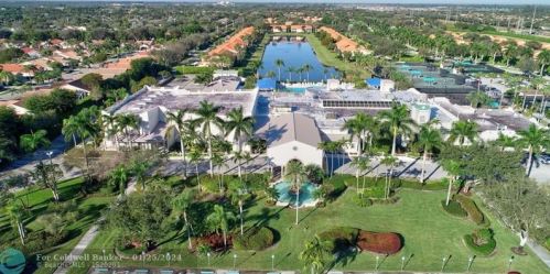 7572 Is Breeze Ter, Boynton Beach FL 33437-5403 exterior