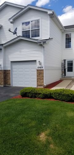 1969 Calla Dr, Joliet, IL 60435-8585