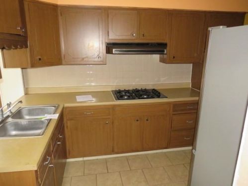 911 Kennebec St, Pittsburgh PA 15217-2605 exterior