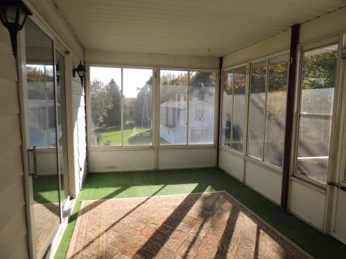 5592 124th Ave, Fennville MI 49408-9428 exterior