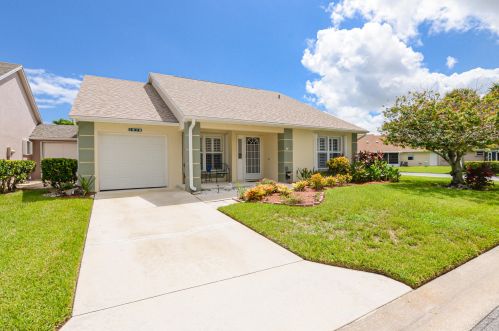 1070 Tuscany Dr, Fort Pierce, FL 34986-2187