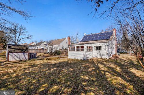 1323 Grandin Ave, Rockville MD 20851-1155 exterior