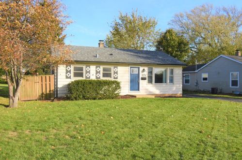 171 Hickory Dr, Bull Valley, IL 60014-3408