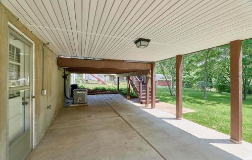 9308 Ldg Pole Ln, Saint Louis MO 63126-2158 exterior