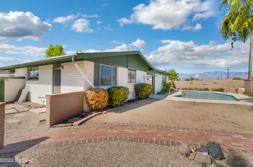 1401 Brown Ave, Tucson AZ 85710-3174 exterior