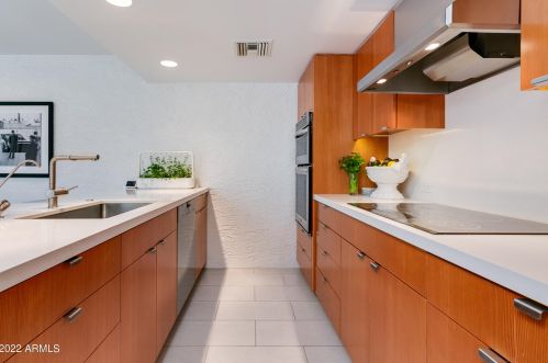 4658 40 St, Phoenix AZ 85040-2918 exterior