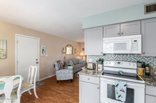 15645 21, Phoenix AZ 85022-3489 exterior