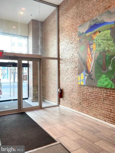 726 Market St, Philadelphia PA  19106-2304 exterior