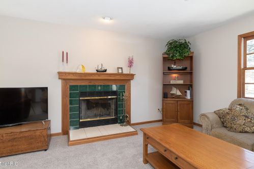 10400 Roger St, Kalamazoo MI 49002-7185 exterior