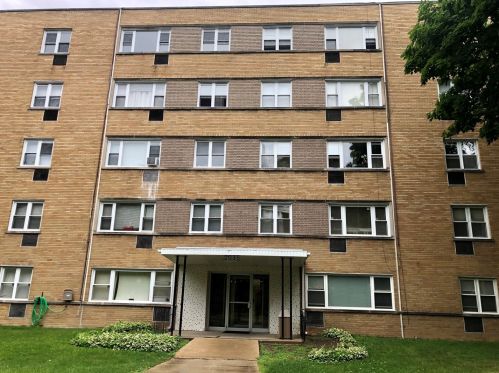 6161 Hoyne Ave, Chicago IL  60659-4255 exterior