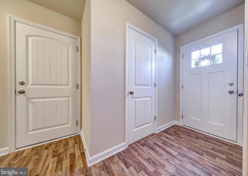 35 Overlook Dr, Hanover PA 17331-9136 exterior