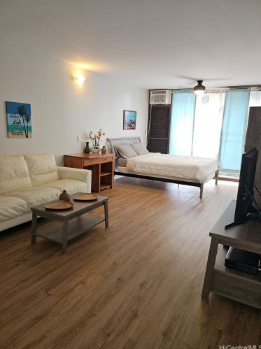 1630 Liholiho St, Honolulu, HI 96822-2977