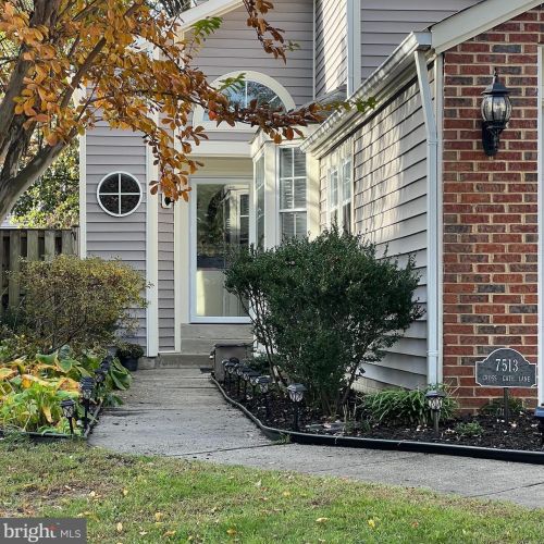 7513 Cross Gate Ln, Alexandria, VA 22315-4621
