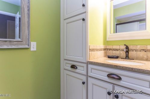 648 Andover St, Grand Rapids MI 49548-7673 exterior