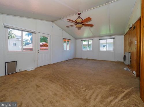 12705 Hathaway Dr, Silver Spring MD 20906-4076 exterior