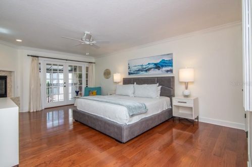 4949 Bayshore Blvd, Tampa FL 33611-3851 exterior