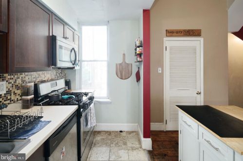 865 26 St, Philadelphia PA 19146-4402 exterior