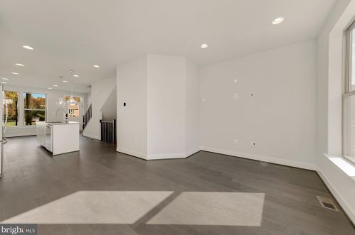 5134 Randolph Rd, Rockville MD 20852-2242 exterior