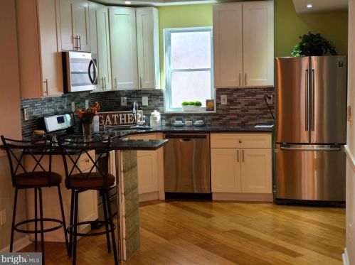 812 Gaul St, Philadelphia, PA 19125-2919