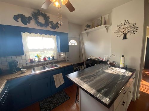 225 Jefferson St, Lowell MI 49331-1120 exterior