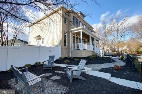 405 Great Falls Rd, Rockville MD  20850-2883 exterior