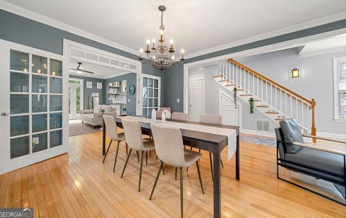 2010 Cambridge Ave, Atlanta GA  30337-1816 exterior