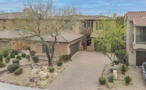 3931 Crst Ln, Phoenix AZ 85027-1602 exterior