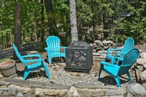 391 Shr Trl, Sparta NJ 07871-1403 exterior