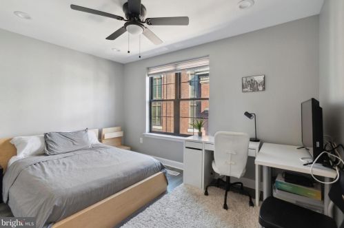 1304 Cleveland St, Philadelphia PA  19146-4605 exterior