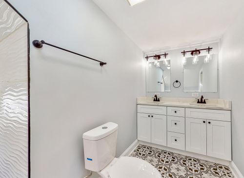 7821 Rhodes Ave, Chicago IL  60619-3013 exterior