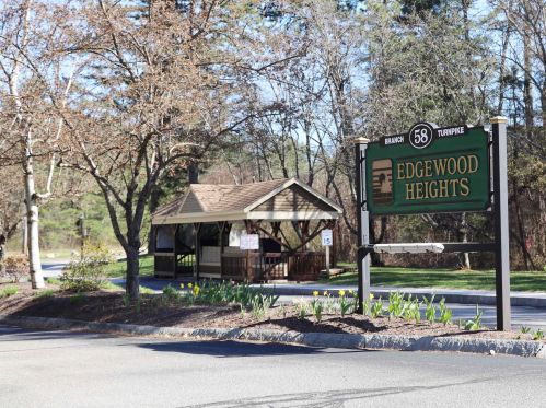 58 Branch Tpke, Concord, NH 03301-5770