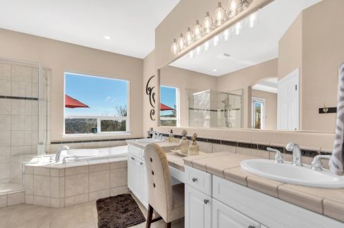 1403 Souza Dr, Folsom CA 95762-7559 exterior