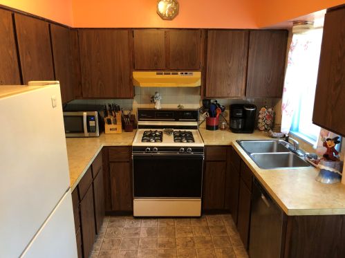 2202 71, Milwaukee WI 53213-1804 exterior