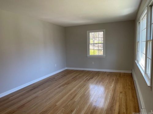 25 Longview Dr, Ridgefield CT 06877-3514 exterior