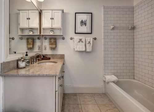 2181 Brookview Dr, Atlanta GA 30339-4606 exterior