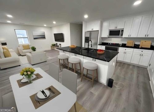 819 Humphries St, Atlanta GA 30312-2412 exterior