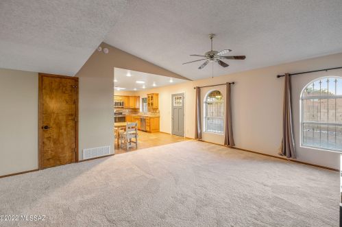 1458 Olympic Club Dr, Tucson AZ  85710-7250 exterior