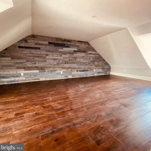 776 Front St, Philadelphia PA 19147-3523 exterior