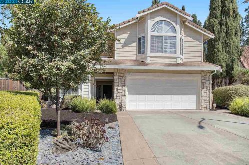 27 Driftwood Ct, Concord, CA 94523-3186