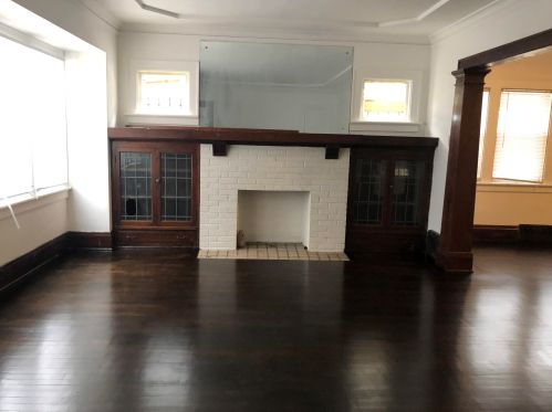 2771 47th St, Milwaukee, WI 53210-2445