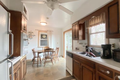 140 Buffalo St, Duluth MN 55811-2337 exterior