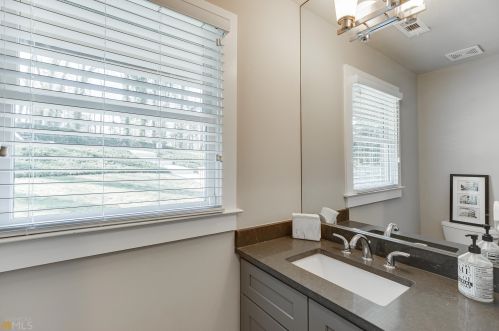 1485 Harts Mill Rd, Atlanta GA  30319-1824 exterior