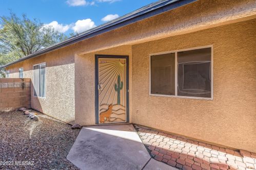 9062 Ironbark St, Tucson AZ  85747-5318 exterior