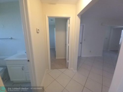 1662 Carillo Ave, Fort Pierce FL 34953-1745 exterior