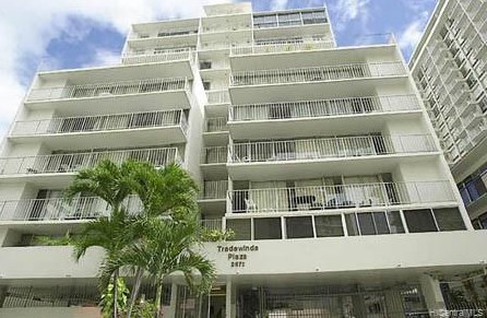 2572 Lemon Rd, Honolulu HI  96815-3766 exterior