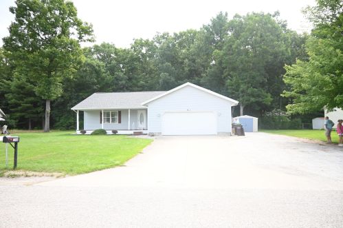 346 Densmore St, Meskegon, MI 49442-1511