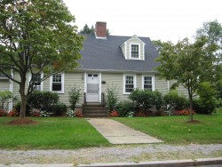 38 Cherry Pl, Newton, MA 02465-1506