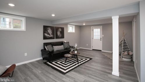 1005 Fairview Ave, Silver Spring MD  20912-5976 exterior