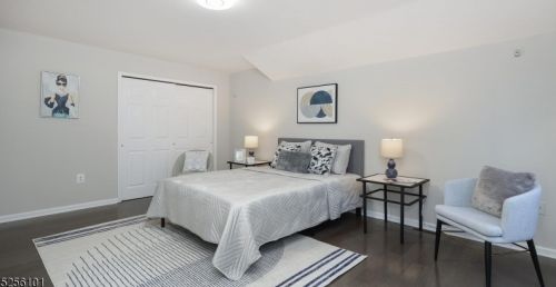 406 Donato Cir, Scotch Plains NJ 07076-1068 exterior